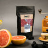 Kaffeepäckchen mit Spezialitäten Kaffee aus Kolumbien. Süßliche Aromen von Orange und dunklen Beeren.